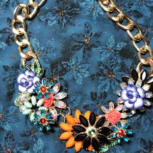 Floral necklace